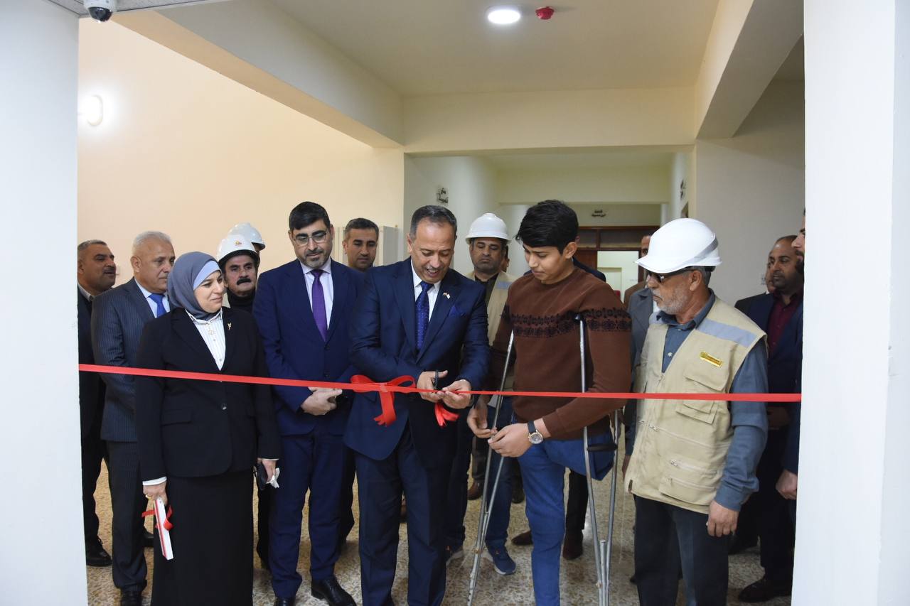 The President of Anbar University inaugurates the Faculty of Pharmacy buildings expansion project