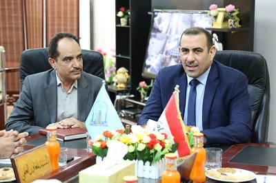 رئيس الجامعة يلتقي بالكوادر التدريسية في كلية الصيدلة